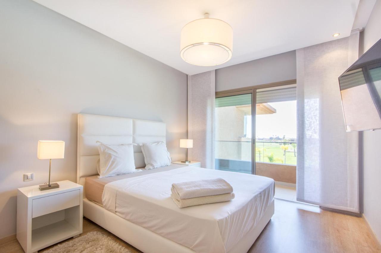 Lumineux Et Vue Degagee Sur Piscine A Prestigia Appartement Marrakesh Buitenkant foto