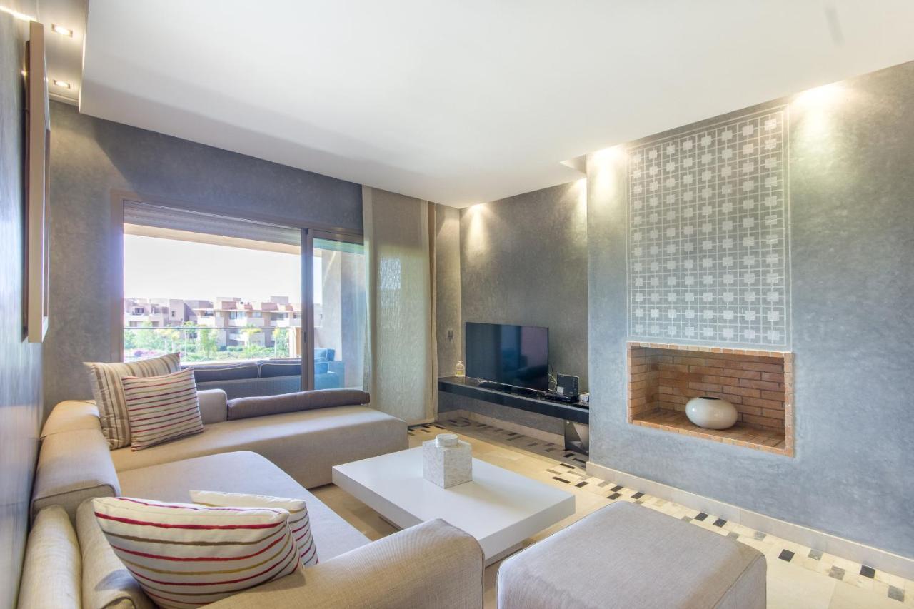 Lumineux Et Vue Degagee Sur Piscine A Prestigia Appartement Marrakesh Buitenkant foto