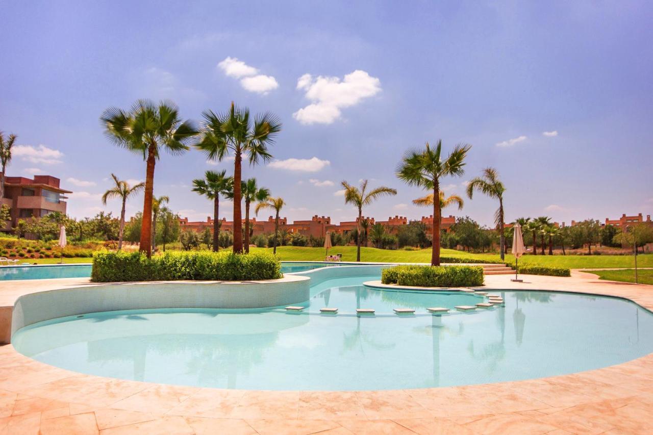 Lumineux Et Vue Degagee Sur Piscine A Prestigia Appartement Marrakesh Buitenkant foto